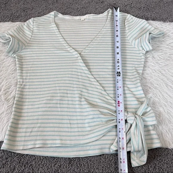 Copper Key waffle knit striped wrap top Large - Picture 8 of 8